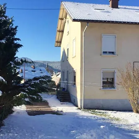 Chaleureux A Avec Parking Prive. Apartment *