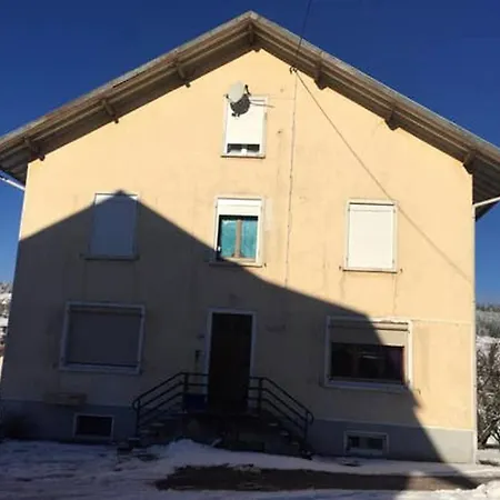 Apartment Chaleureux A Avec Parking Prive. *