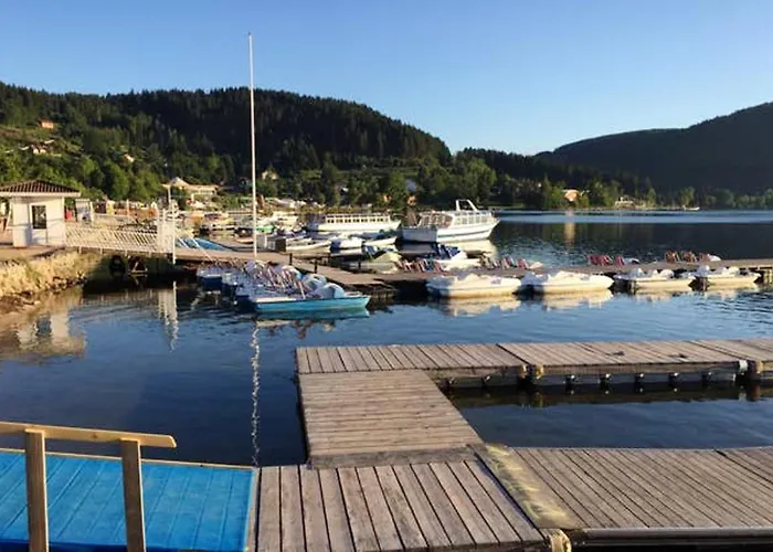 Chaleureux à Avec Parking Privé. *