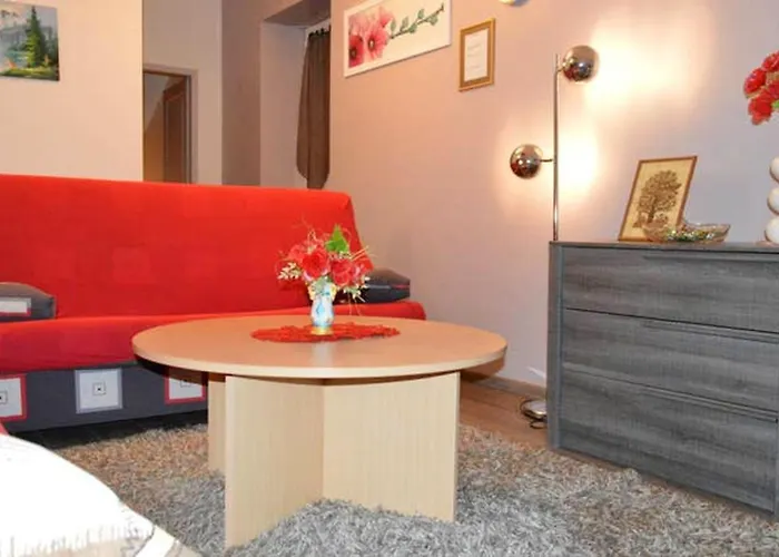 Chaleureux à Avec Parking Privé. *