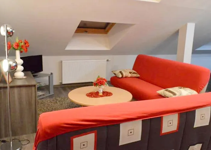 Chaleureux à Avec Parking Privé. *