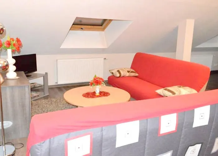 Chaleureux à Avec Parking Privé. Appartamento *